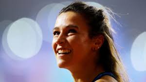 Quando vivi di fronte al mare, impari a conoscere il tragitto delle onde che siinfrangono sulla sabbia.quando vivi per correre, scopri il rumore dello sparo. Atletica Tokyo 2020 Luminosa Bogliolo Ostacolista Veterinaria Eurosport