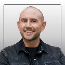 Mike Keech's Instagram, Twitter & Facebook