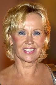 𝐆𝐥𝐞𝐧 𝐂𝐚𝐦𝐩𝐛𝐞𝐥𝐥