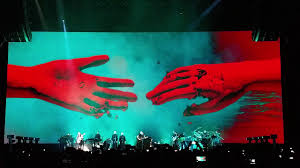 What are the songs on roger waters'setlist? Roger Waters Us Them Tour Wish You Were Here 2017 Youtube