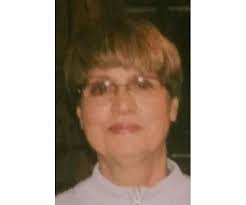 Elizabeth Everson's Instagram, Twitter & Facebook