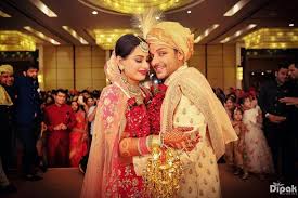 Shaadisaga is proud to have been the official wedding planner of celebrities like yuvraj singh & bhuvneshwar kumar. 30 Wedding Poses And Pre Wedding Photography Poses To Check Out Before Facing The Camera On Your Big Day Wedding Photography Wedding Blog
