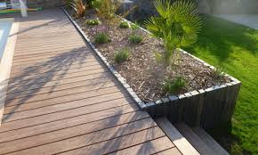 Terrasse plein sud en duplex paris xxème. Amenagement D Un Jardin Avec Terrasse En Bois Vannes 3d Paysage