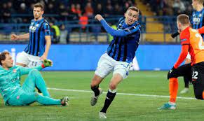 The serie a side now plan to 'sacrifice' the belgian this summer. Atalanta Star Castagne Vor Dem Absprung
