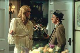 Glenn miller — sunrise serenade ( ost the curse of the jade scorpion ) 03:16. The Curse Of The Jade Scorpion Alle Informationen Zum Film Auf Cineimage