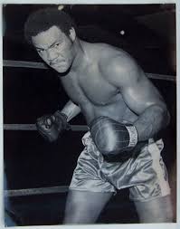 Best known for his career in boxing, foreman is considered to be one of the legends of the sport. Pin Di Willie Doggett Su Inspiration Pugile Campioni