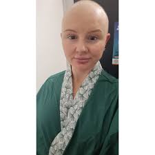 Happy Friday luxe babes. We are open all weekend 💫