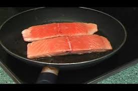Den lachs noch kurz in der pfanne braten und fertig ist dein abendessen. Video Wie Lange Wird Lachs Gebraten