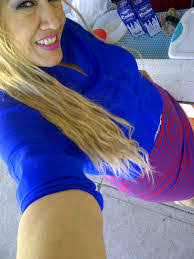 Carmen Maciel's Instagram, Twitter & Facebook