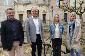 Named after the lot river and garonne river, it had a population of 332,833 in 2016. Lot Et Garonne Elections Departementales La Meme Equipe De La Majorite Repart Sur Marmande 1 Le Republicain Lot Et Garonne