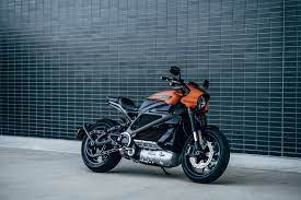 Harley Davidson Halts Livewire Electric Bike Production Over Charging Issue Carscoops Bike Photo Motorcycle Wallpaper Bike Pictures