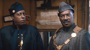 Dort erscheint er als ein ganz normaler. Irvefdrnyhhjmm