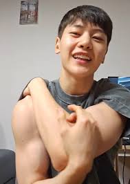 gum ・ ｡ﾟ☆ (@mattchuniverse)