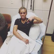 Let's take a look at how she's done it. Paige Vanzant Reveals Horrific Broken Arm She Suffered During Ufc Defeat In First Round But Still Finished Fight