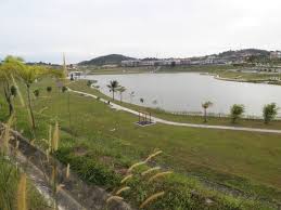 Trouvez des activités à réserver en suivant les conseils et recommandations des habitants qui connaissent le mieux tun hussein onn. House For Sale At Lake Valley Bandar Tun Hussein Onn Land