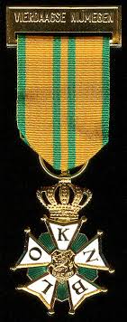 Lot van een zevental nederlandse medailles. Pin Van Marcel Nooijen Op The Dutch Nederland Militair Wandelen