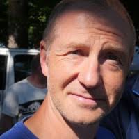 100+ perfiles de «Hanel»