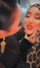 shukaansi iyo Sheeko Macaan Guurdoon Iyo Garoob (Iskaabulo)