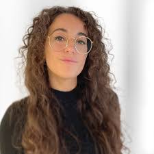 Lisa Boster's Instagram, Twitter & Facebook