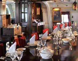 The hms warrior isn't a direct successor of the hms victory, as she was built almost a century later. The Great Cabin Hms Victory Hms Victory Wooden Ship Victorious