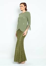 Rasa macam nora danish yang hadiahkan tudung tu pulak kt aten. Owl By Nora Danish April By Owloveraya Modern Baju Kurung From Owlbynd In Green Baju Kurung Modern Owl