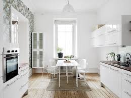 An upper east side couple, challenged with a slightly narrow l shaped apartment sought out decor aid's help to make the most of their manhattan condo. White Dining Room Design Ideas For Small Space Roohome