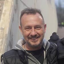 leoir (@Leo29355271)