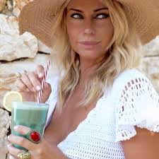 44,509 likes · 7 talking about this. Ellemieke Vermolen Fotomodel Actrice Gezondheid Kookboek Gezond Actrice Goudkust