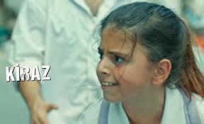 9 eylül 2007 i̇stanbul doğumlu minik oyuncu henüz 9 yaşında ve 33 kilodadır. Zeynep Selimoglu Kimdir Arsivleri Dizi Motoru Guncel Yerli Ve Yabanci Diziler