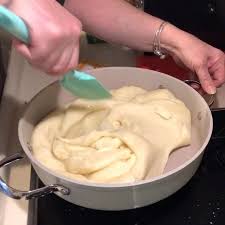Kar Yagmiyor Ama Tatlisini Yaptim Gitti Cok Pratik Cok Lezzetli Ve Tatli Kategorisinde Hafif Denebilecek Masum Bir Tatl Yemek Tarifleri Yemek Kuzine Yemekleri