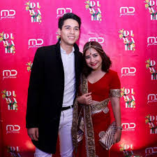 Rayakan Dilwali Cantiknya Laudya Cynthia Bella Kenakan Busana India Okezone Celebrity