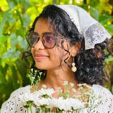 Is weather in south Sri Lanka suitable for beach parties?