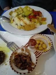 Salam, alors voila, par simple curiosité, comme ma mere a preparé du couscous aujourd'hui, je me demandait quelque chose. Le Couscous Picture Of Au Royaume Du Couscous Fargues Saint Hilaire Tripadvisor