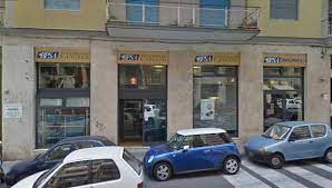 Che la banca vuole condurre anche per sostenere la ripresa del settore edilizio e immobiliare in sicilia, da anni in fortissima crisi. Catania Finanziere Sventa Rapina In Banca