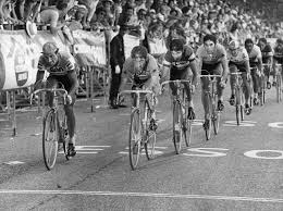 Un rochelais en région parisienne. Tour De France Eternal Runner Up Poulidor Dies At 83
