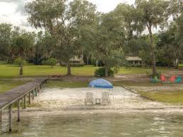 It can be noisy at certain times of the day so try to get in early or late if you want to hear your table mates. Lake Kerr Cottages Mcdade Salt Springs Fl Vacation Rental By Owner Byowner Com