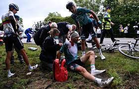 Onderweg wachten de renners enkele lastige korte onderweg wachten de renners enkele lastige korte klimmetjes en ook in de slotkilometer loopt de weg omhoog. Jfeqbhyxfhetem