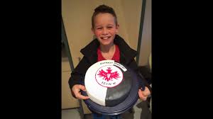 Discover the key facts and see how eintracht frankfurt 2017/18 performs in the german soccer club ranking. Eintracht Frankfurt Fondant Torte Anleitung Youtube