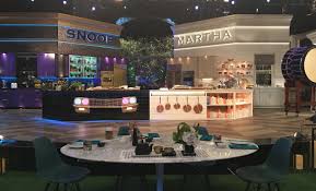 What to bring to a potluck: Martha Snoop S Potluck Dinner Party Broadcast Set Design Gallery