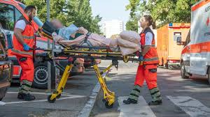 In der umfangreichsten evakuierungsaktion in der geschichte der bundesrepublik hatten mehr als 60.000 menschen in frankfurt ihre wohnungen verlassen müssen, damit eine mehr als 1,8 tonnen schwere. Weltkriegsbombe Evakuierung In Frankfurt Am Main Hat Begonnen