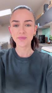 Ayesha Scott's Instagram, Twitter & Facebook