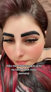 Assumindo os Cabelos Brancos com Estilo