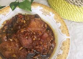 Ikan tenggiri biasanya menjadi bahan dasar suatu makanan, seperti kerupuk, pempek, baksodan lain sebagainya. Resep Ikan Tenggiri Masak Kecap Oleh Delly Hulianty Cookpad