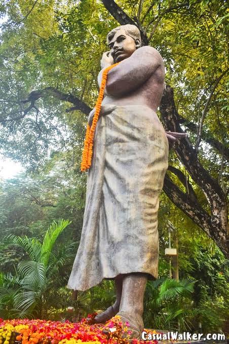 Chandra Shekhar Azad Park in Prayagraj, Uttar Pradesh: Where India's Bravest Freedom Fighter Chandra Shekhar Azad, Attained Martyrdom / Amar Shaheed Chandrashekhar Azad Park (Alfred Park) - Complete Travel Guide, Visit, History,