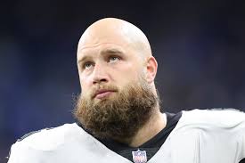 Eagles tackle Lane Johnson is no Pro Bowler