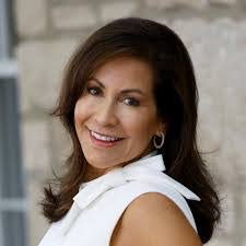 Colleen Buchanan's Instagram, Twitter & Facebook