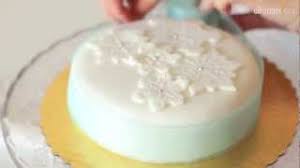 Find the mat at www.sweetwise.com How To Decorate A Christmas Cake Youtube