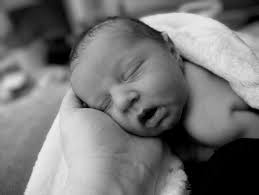 Welcome to the world Ennis Chandler. He was born April 25th. 8lbs and 14oz.  This chunky little man is absolutely gorgeous. I will miss this family.  Congratulations!! #beforeandafterbirth #welcometoworld