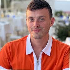 Kristal Atkins's Instagram, Twitter & Facebook