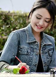 Pretty talented actress.❤️